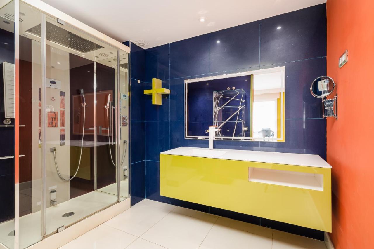 Puerto Banus, Edificio Tembo, 2 Bedroom Apartment, Parking And Pool Marbella Luaran gambar