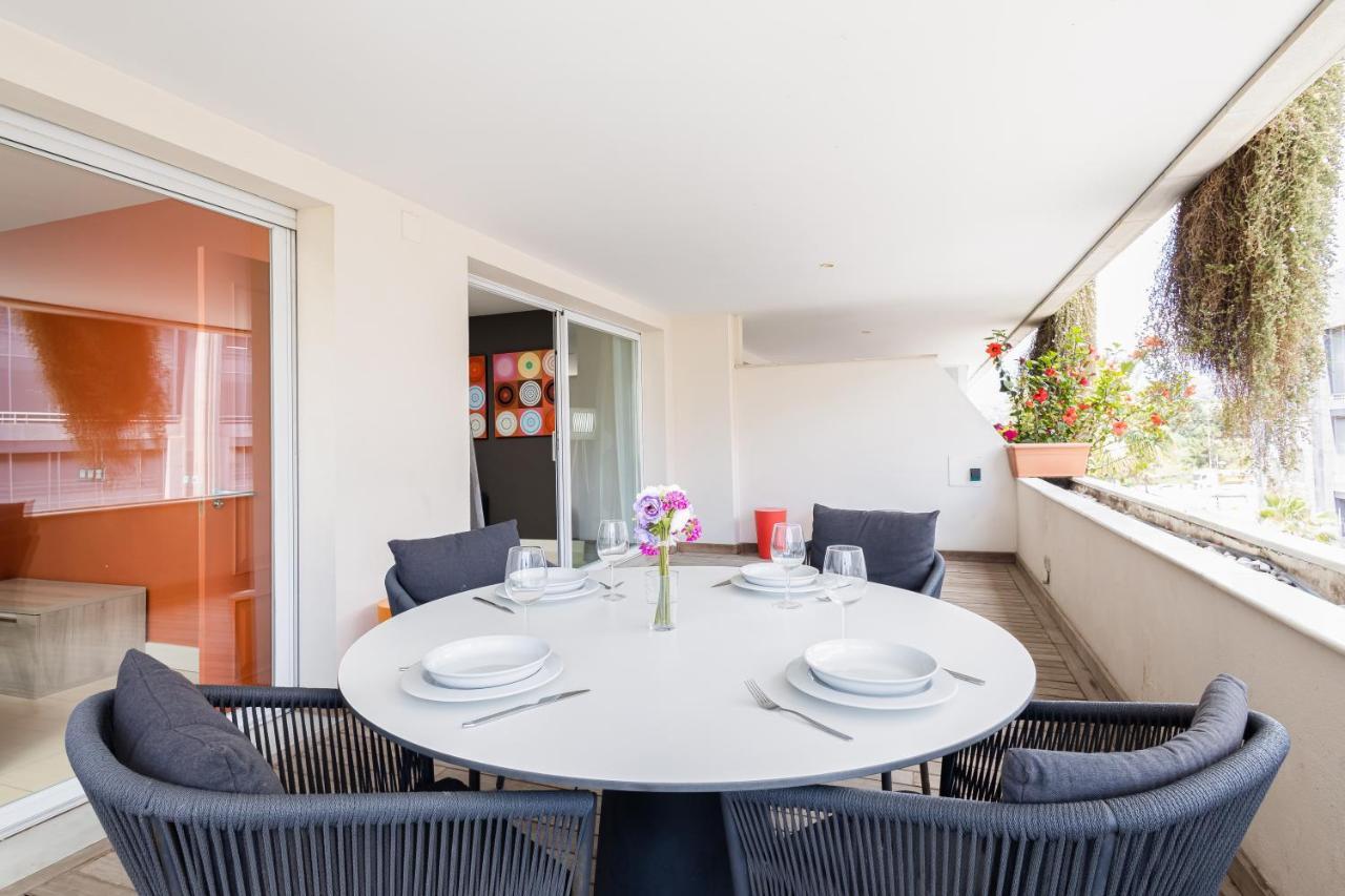 Puerto Banus, Edificio Tembo, 2 Bedroom Apartment, Parking And Pool Marbella Luaran gambar